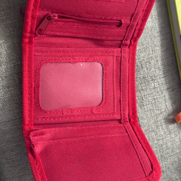 Disney Minnie Mouse Red Wallet for Kids - Picture 2 of 2